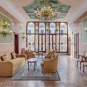 Pausania 3* Venice