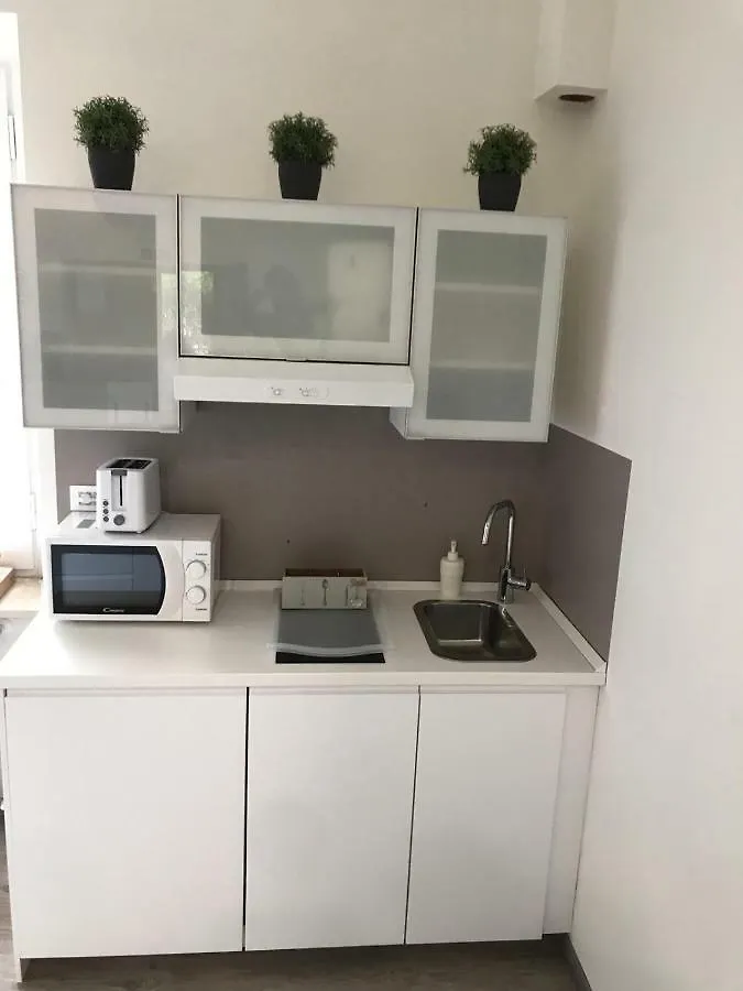 Borgonove Bed & Breakfast Roma 2*,